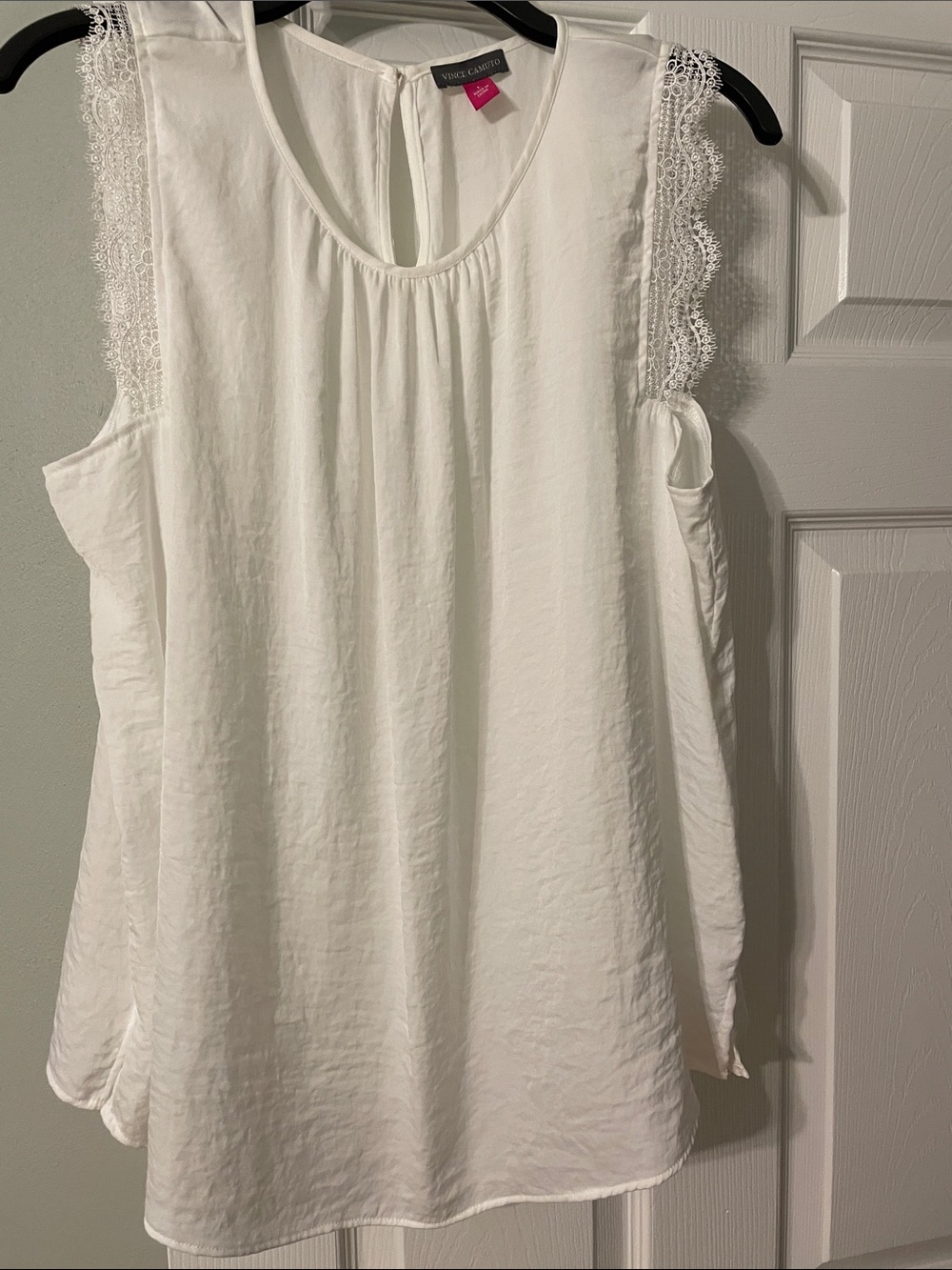 Vince Camuto Black Label White scoop neck gathered shell with laced trim detail